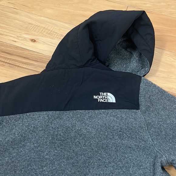 North Face Denali Jacket - Picture 6 of 6